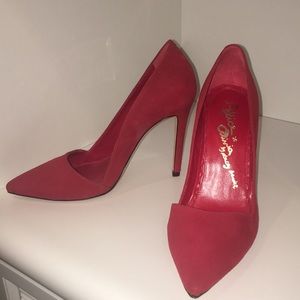 New Alice and Olivia Red Suede Heels Size 6
